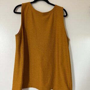 LOFT button back woven heavyweight tank with tulip hem